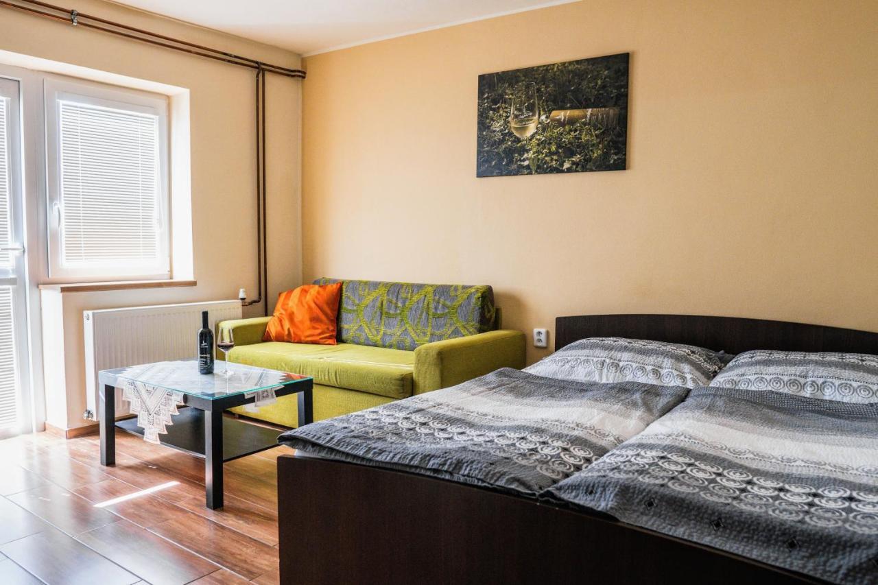 Ubytovani Ve Vinarstvi Medek | Medek House & Winery Uherske Hradiste Luaran gambar